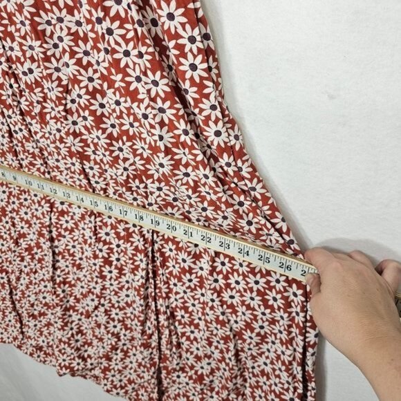 Madewell Clara Midi Short Sleeve Dress in Russet Falling Daisies Medium - Picture 5 of 13